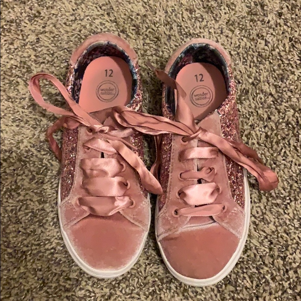 Super cute glitter shoes